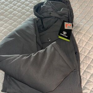 Working Man!!Ariat Men's Charcoal Puffer Jacket😍